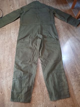 Mono militar verde XXL nuevo