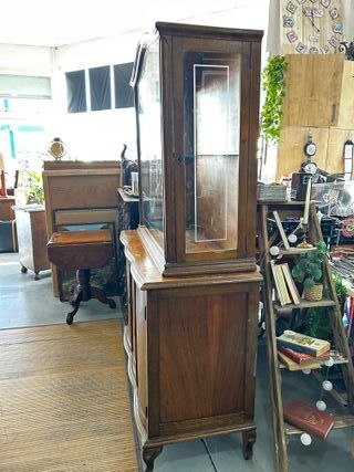 Vitrina antigua madera y cristal años 40-50