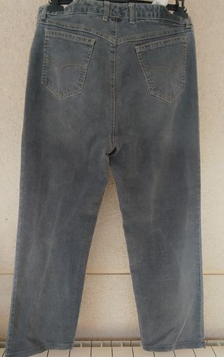 Pantalón tejano gris mujer