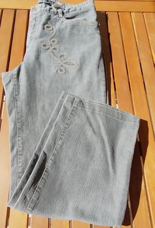 Pantalón tejano gris mujer