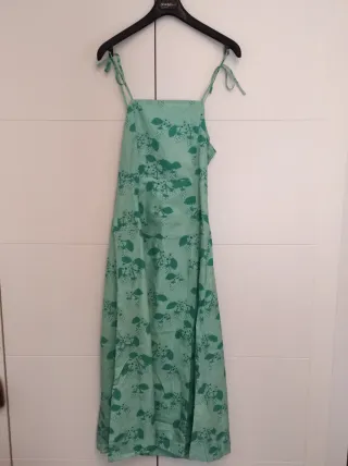 Vestido Menta con Estampado de Fresas
