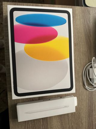 iPad 256 GB + Magic Keyboard + Apple Pencil