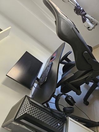 PC Gaming Negro + Monitor + Periféricos