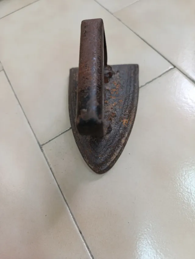 Plancha antigua de acero