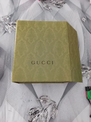 Caja Gucci pequeña verde