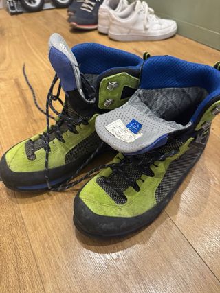 Botas de montaña técnicas como nuevas