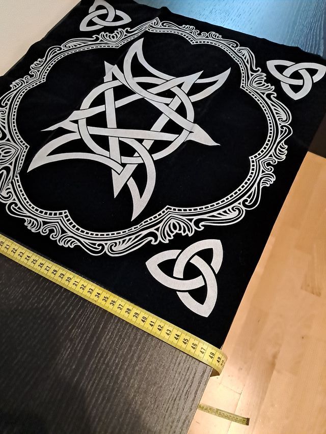 Tapete negro esotérico TAROT