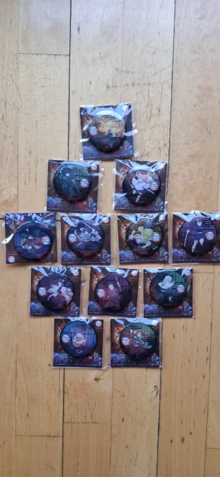 Pins Guardianes de la Noche