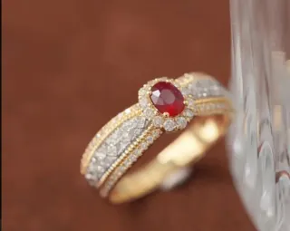  925 Anillo Oro y Rubí Talla Ovalada 925