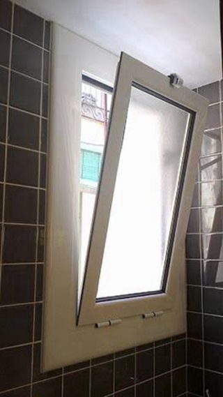 Ventana abatible o practicable 