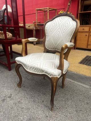 Butaca estilo francés madera y tela