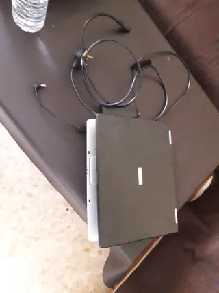 Portátil Toshiba sin batería 