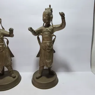 Coppia Sculture Bronzo Orientali Guerrieri
