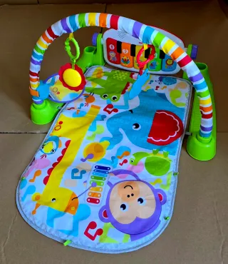 Gimnasio para bebé con piano Fisher Price