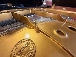 Piano Kawai RX3 