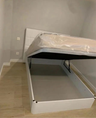 Canapé abatible con colchones nuevos