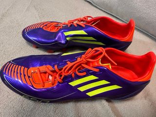 Botas F50 Leo Messi Adidas Moradas
talla 45