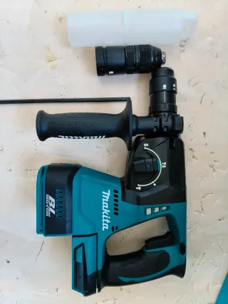 Martillo ligero Makita Batería