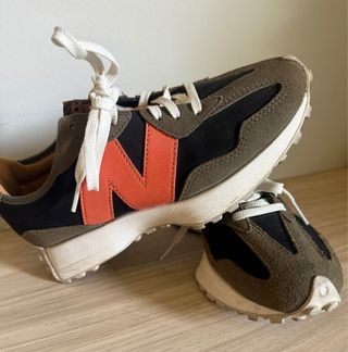 New Balance 327 Talla 37.5