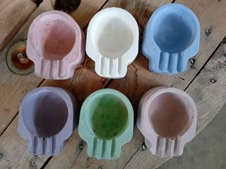 Posacenere in cemento disponibili vari colori