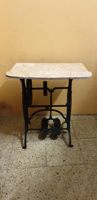 MESA INDUSTRIAL CON TRANSPORTE INCLUIDO 