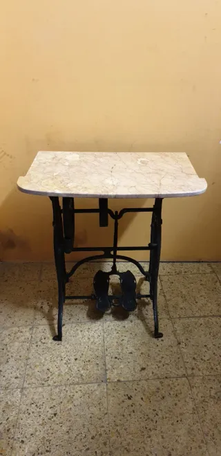 MESA INDUSTRIAL CON TRANSPORTE INCLUIDO 