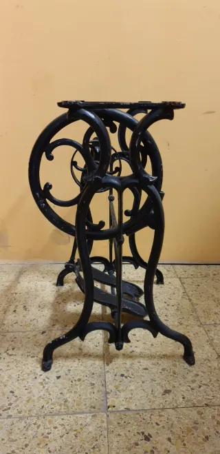 MESA INDUSTRIAL CON TRANSPORTE INCLUIDO 
