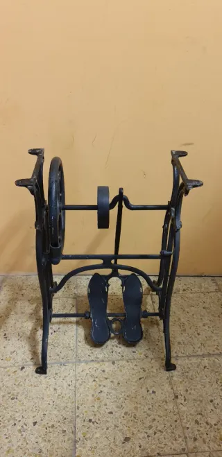 MESA INDUSTRIAL CON TRANSPORTE INCLUIDO 