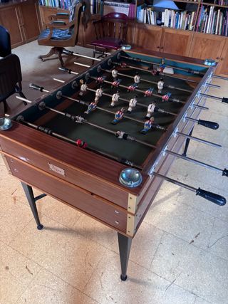 Futbolín Clásico de Madera
