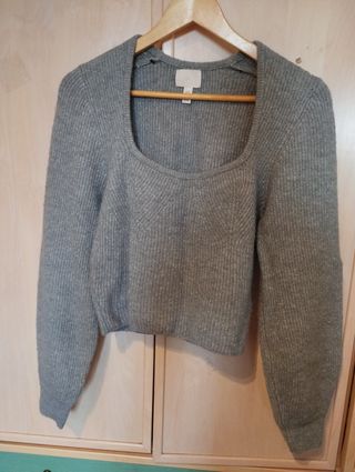 Jersey gris escote cuadrado