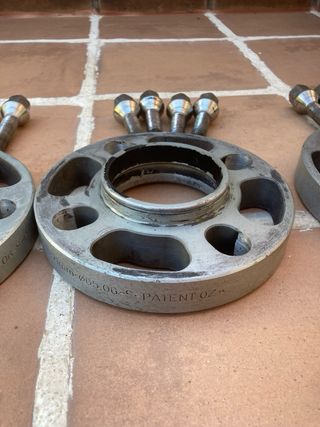 4 Separadores de Rueda 4x108 + Tornillería