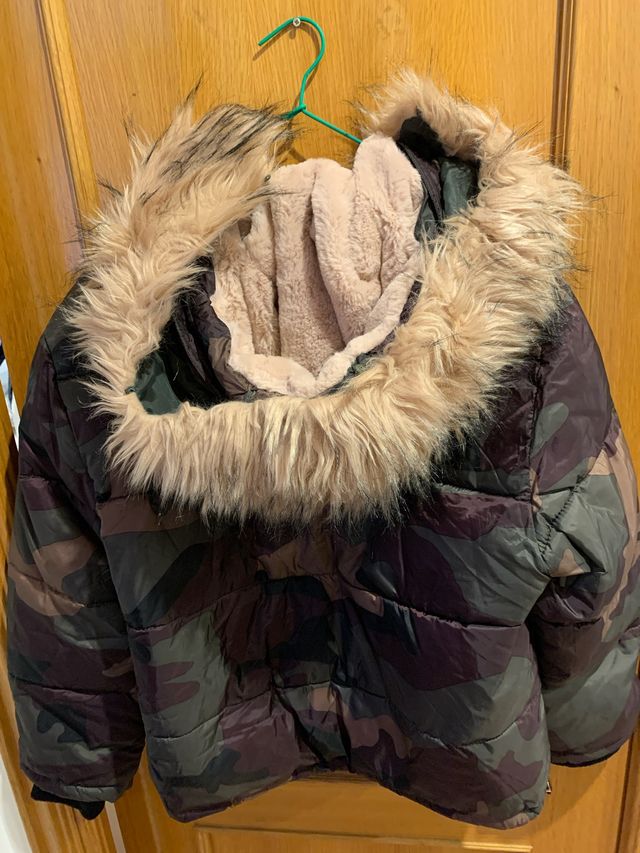 Chaqueta Pull&Bear Camuflaje Talla M