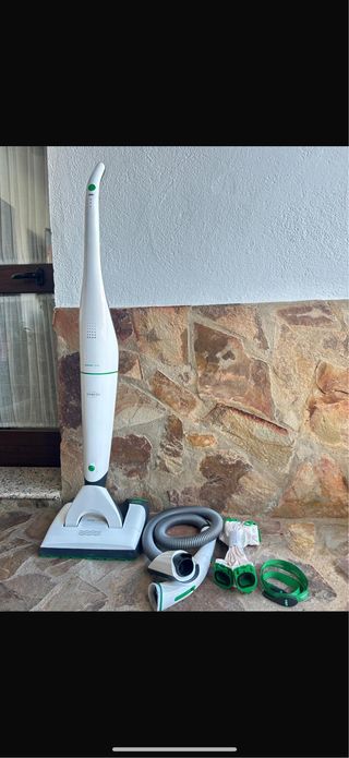 Aspiradora Kobold Vorwerk con Accesorios