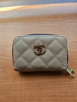 Borsa Chanel beige e oro