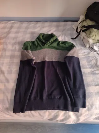 Jersey de cuello alto con bloques de color
