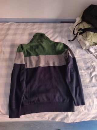 Jersey de cuello alto con bloques de color