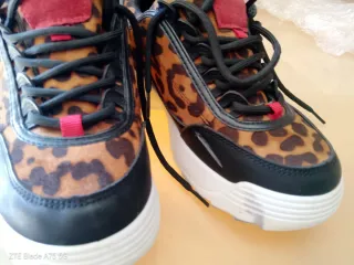 Zapatillas leopardo talla 40