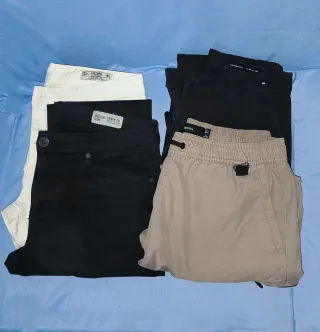 Lote 3 Pantalones Hombre Talla M
Y un Cargo L 