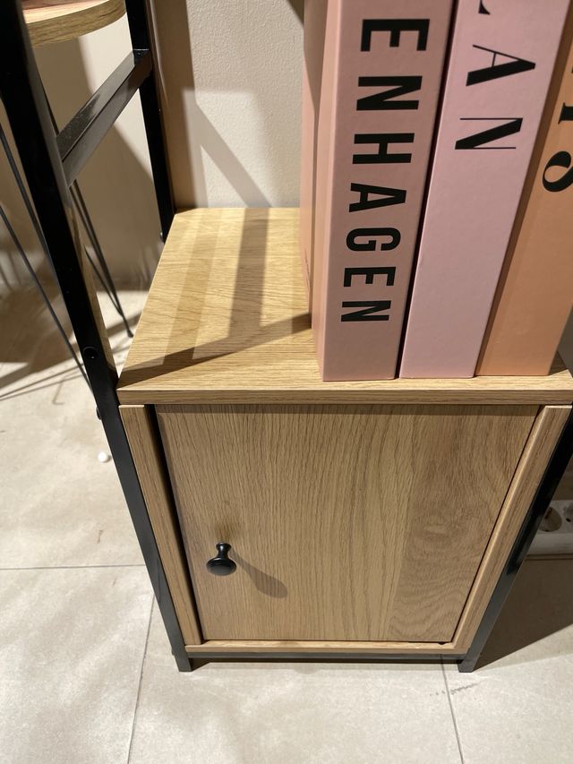 estantería estrecho madera metal 