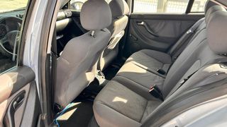 SEAT Leon 2004