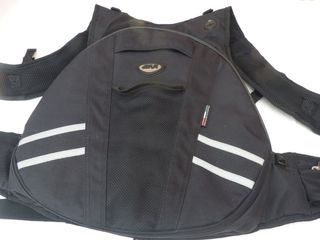Mochila Givi expandible portacascos