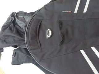 Mochila Givi expandible portacascos