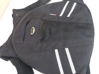 Mochila Givi expandible portacascos