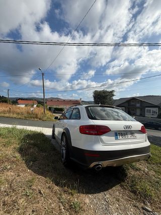 Audi A4 Allroad 2011