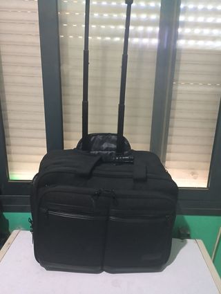 Maletín para trabajo con ruedas negro