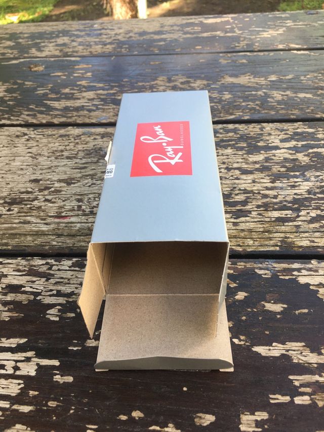 Caja Ray-Ban Gafas de Sol Gris