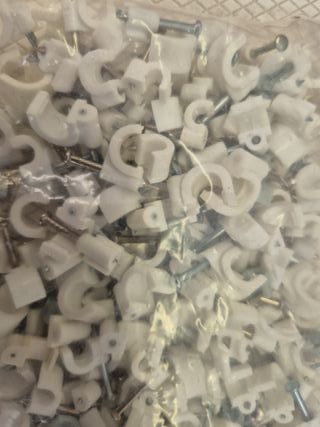 Chiodi blocca fili per cavi