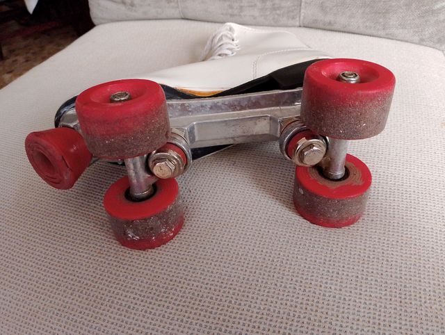 Patines de 4 ruedas blancos