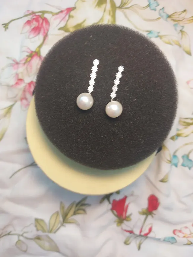 Pendientes de fiesta con perlas y circonitas