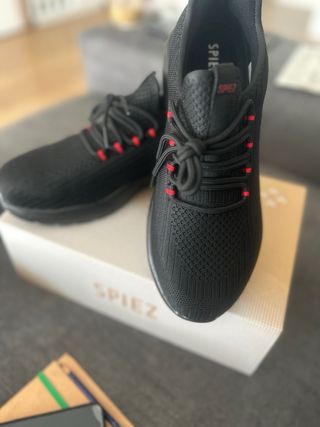 Zapatos SPIEZ Negro Unisex. 
